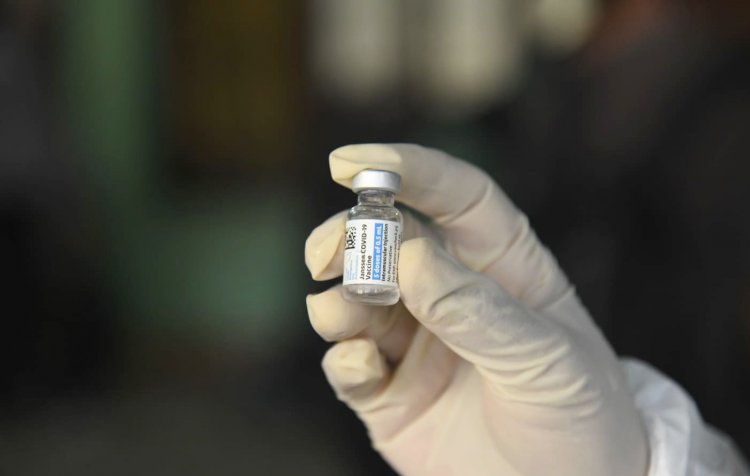 कोरोनाविरुद्धको अमेरिकी खोप लगाउन शुरु