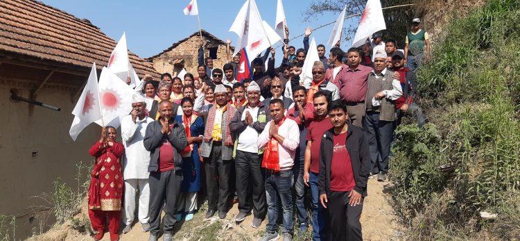 नेकपा एमाले बनेपा वडा नं ३ को घरदैलो अभियान (फोटो फिचर)